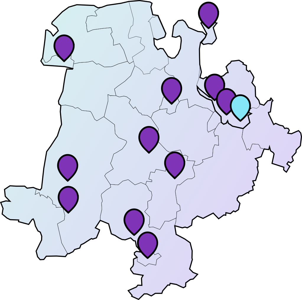 Karte von Norddeutschland mit lila Markierungen all unserer Beratungsstandorte: Bramsche, Bremerhaven, Bremen-Mitte, Bremen-Nord, Cloppenburg, Emden, Lingen, Meppen, Oldenburg, Osnabrück, Vechta; eine blaue Markierung in Bremen-Mitte